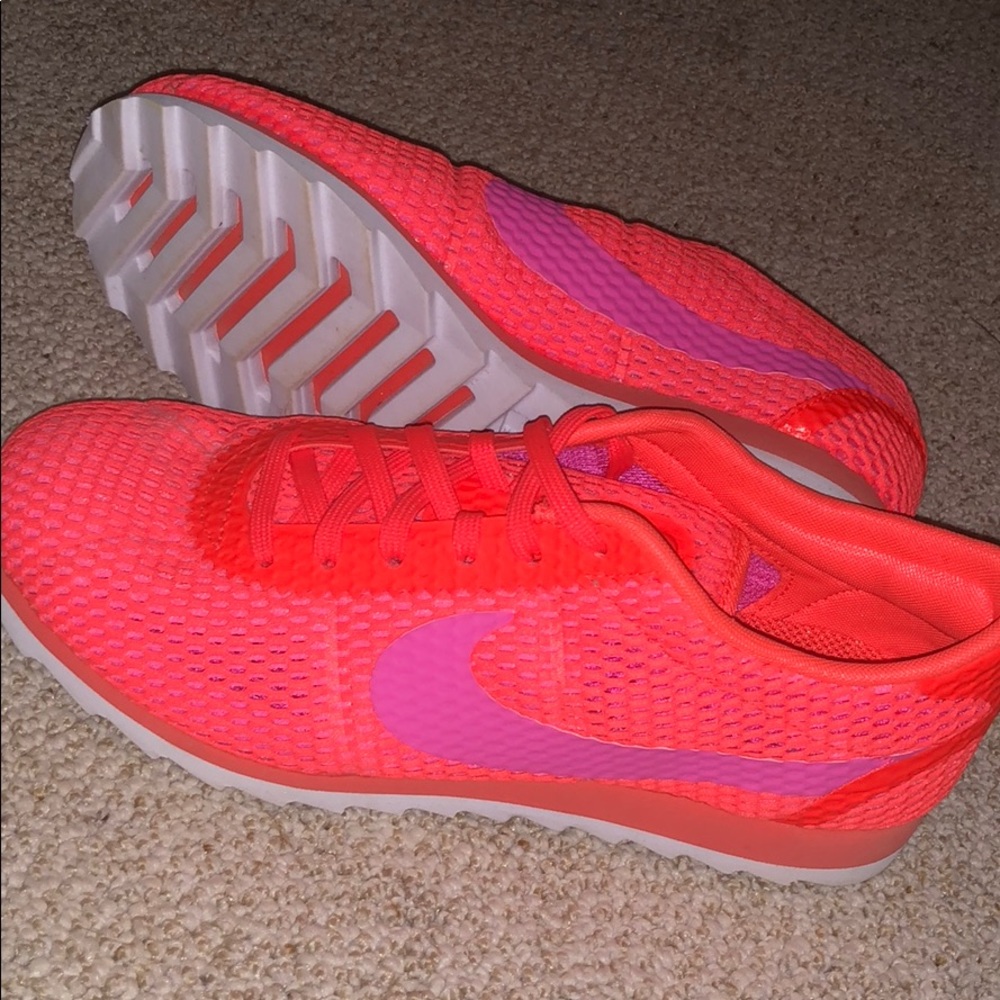 Nike shoes